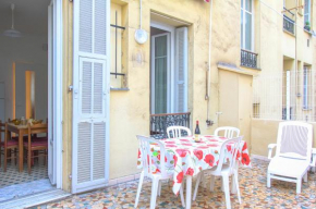 Nice Large 2BR Sunny 20 Meter Terrace Parking Beach Shops
